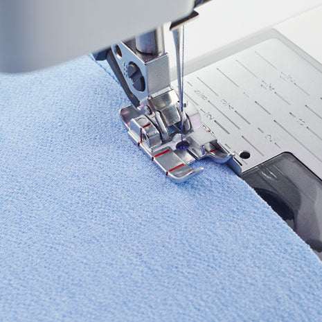 Perfect 1/4" Foot w/Guide w/IDT