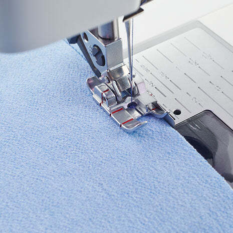 Perfect 1/4" Foot w/Guide w/IDT