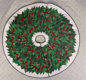 Christmas Wreath Tree Skirt