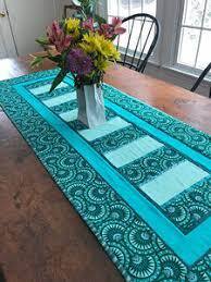 Serge It! Table Runner