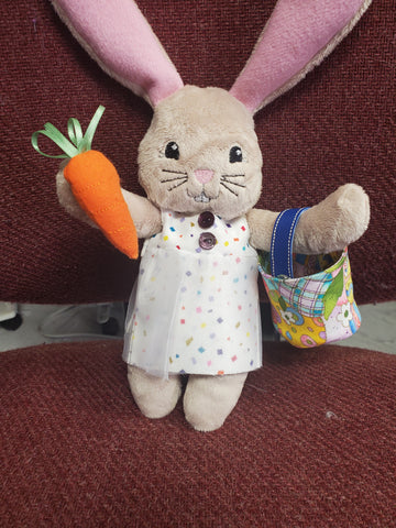 Embroidery Club - Beatrix Bunny